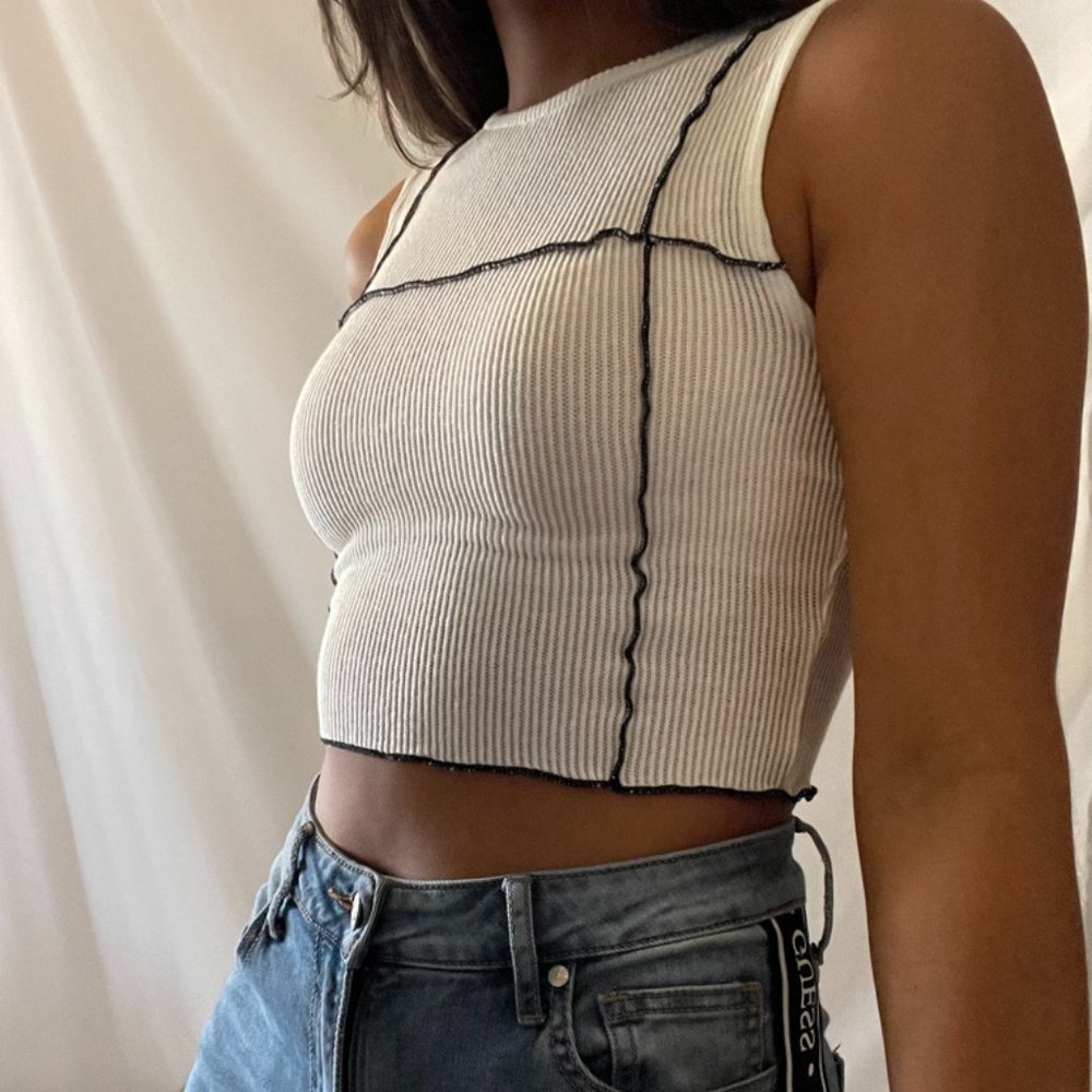 Contrast Stitch Crop Top